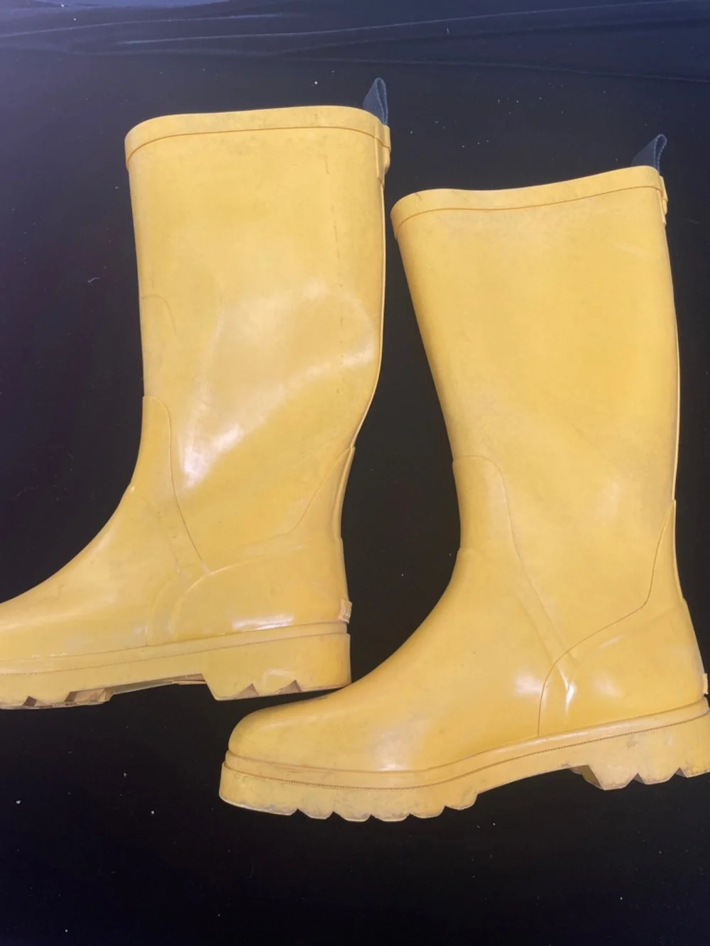 L.L.Bean yellow rubber Wellie rain boots - Sz 8